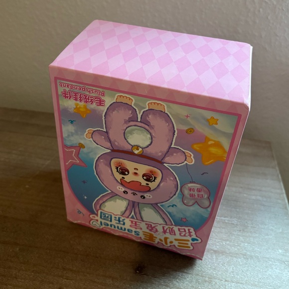 Authentic Samuel Lucky Rabbit Blind Box - Picture 7 of 7